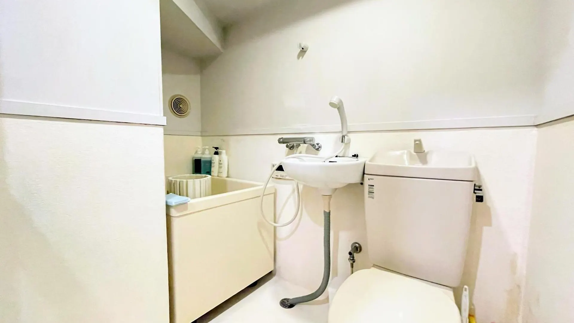 Kanamecho Detached House Tokio 0*,  Japón